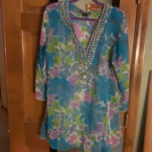 Top/Bathing suit cover-up